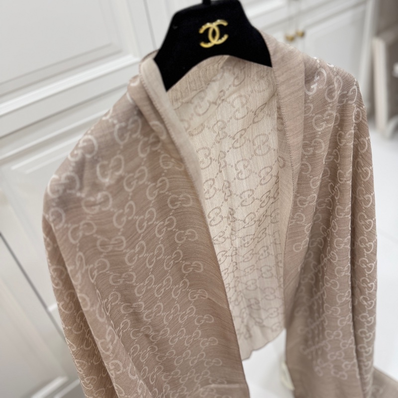 gucci 雙面 logo 羊絨 燕麥色 圍巾 披肩-14