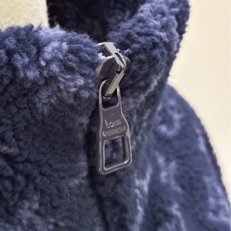 LV 藏藍色滿版老花Logo毛毛泰迪外套 size:M-9