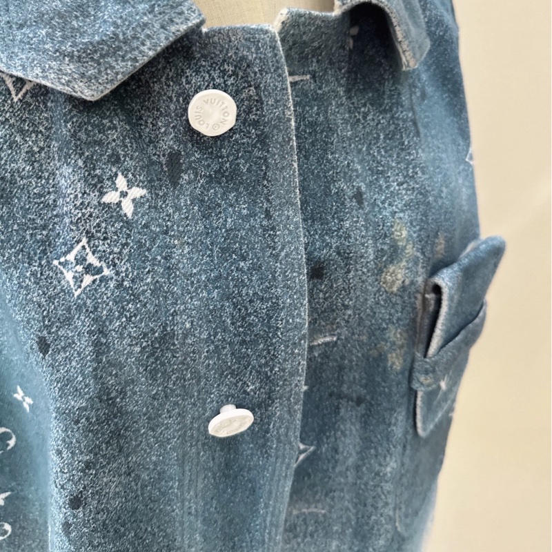 LV 星空漸層滿版Logo牛仔襯衫外套 size:L-7