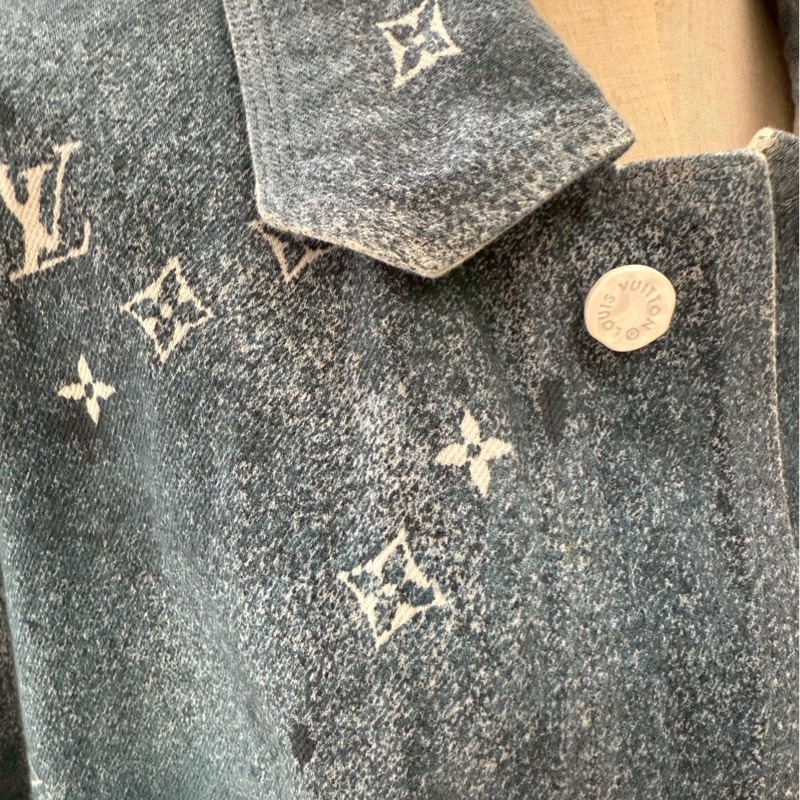 LV 星空漸層滿版Logo牛仔襯衫外套 size:L-8