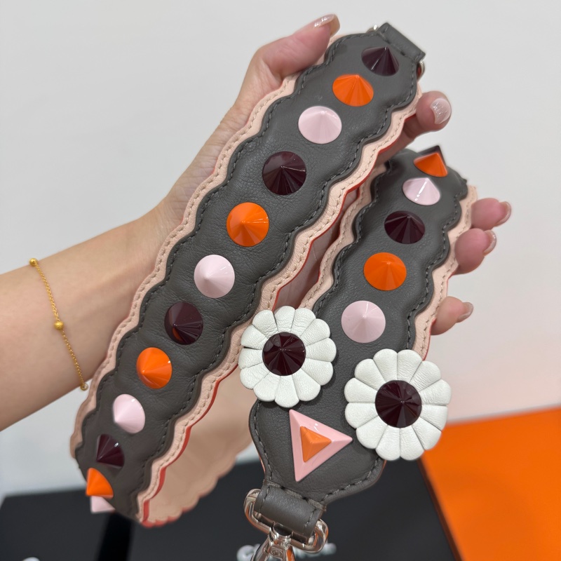 FENDI 灰 粉 小雞 背帶 肩背帶 斜背帶 長背帶 長肩帶-7