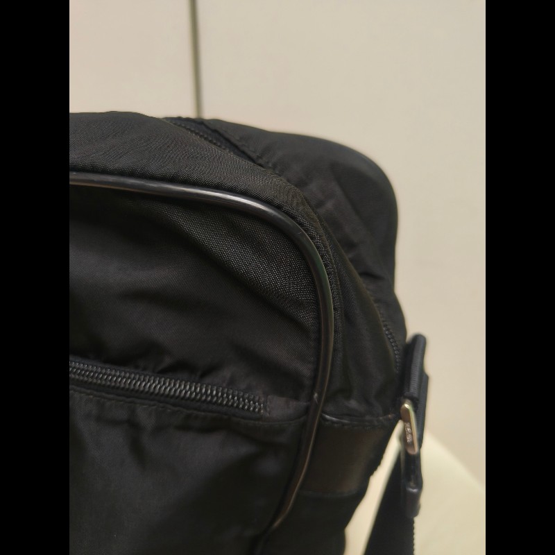 【8成新】㊣✨PRADA✨普拉達 黑色 輕量 帆布 皮革 直立 記者包 相機包 斜背包 /二手包/二手精品/保證正品🌳二手樹屋🌳-12