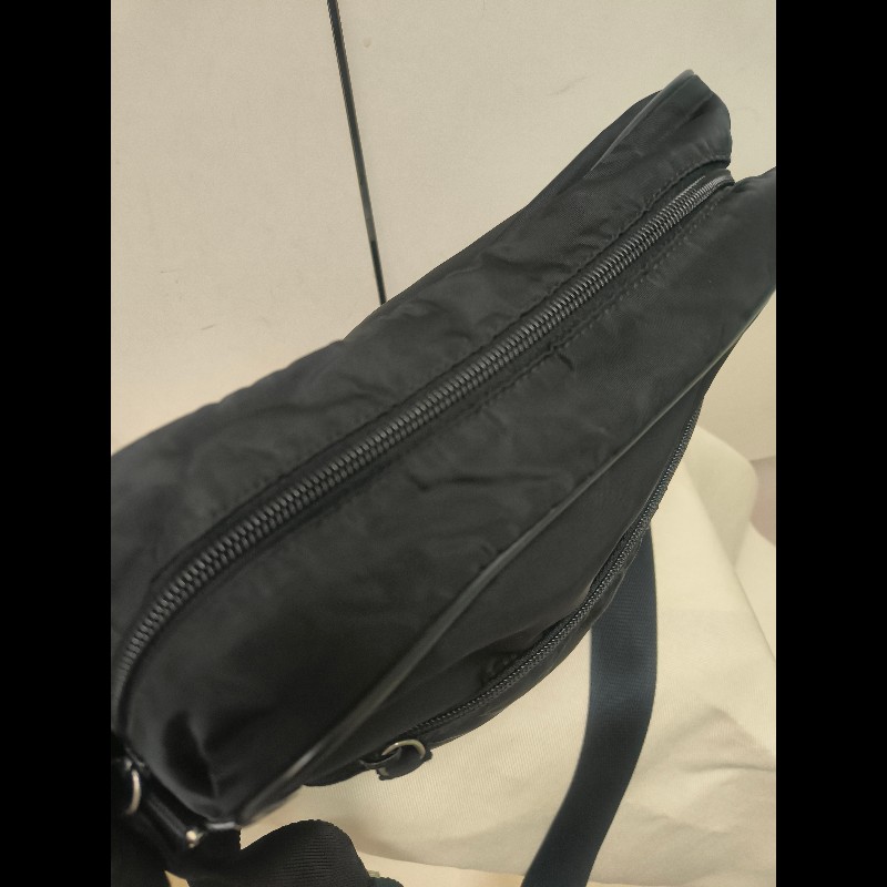 【8成新】㊣✨PRADA✨普拉達 黑色 輕量 帆布 皮革 直立 記者包 相機包 斜背包 /二手包/二手精品/保證正品🌳二手樹屋🌳-31