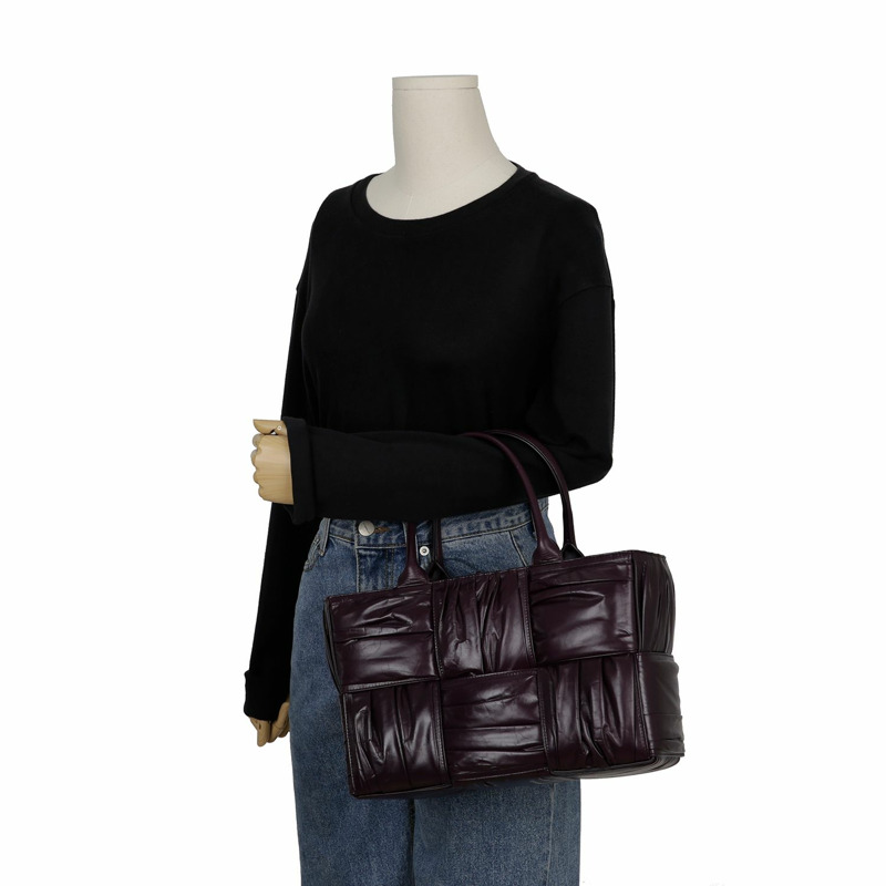 BOTTEGA VENETA Arco 小型手提包 729043-13