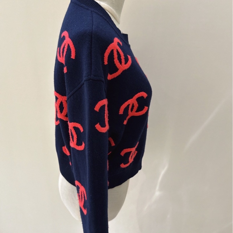 CHANEL 黑底紅色雙C Logo羊絨長袖針織毛衣 36碼-4