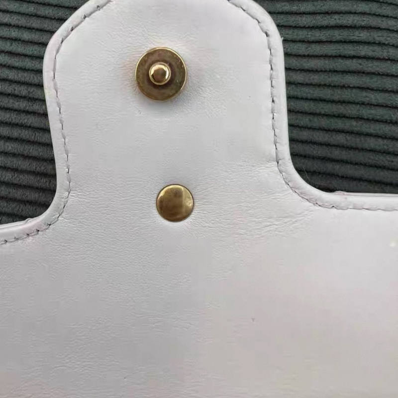 GUCCI   Marmont chain flap crossbody bag-4