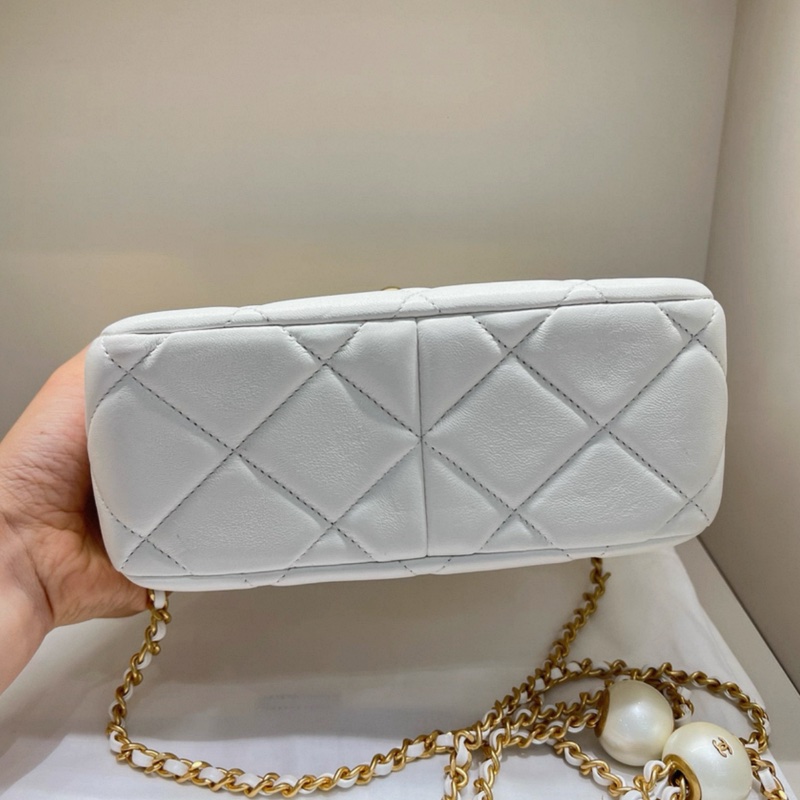 香奈兒芯片款99新 24s 雙珍珠鏈條包白色小羊-1