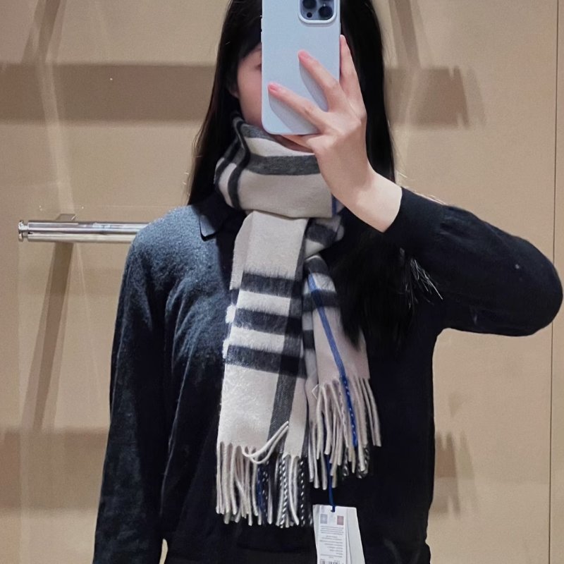 Burberry 格紋克什米爾圍巾🧣 米灰色-3