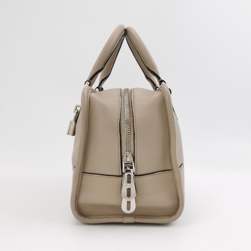 Loewe Amazona28牛皮大象灰加固邊角手提包-2