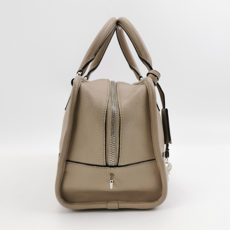 Loewe Amazona28牛皮大象灰加固邊角手提包-3