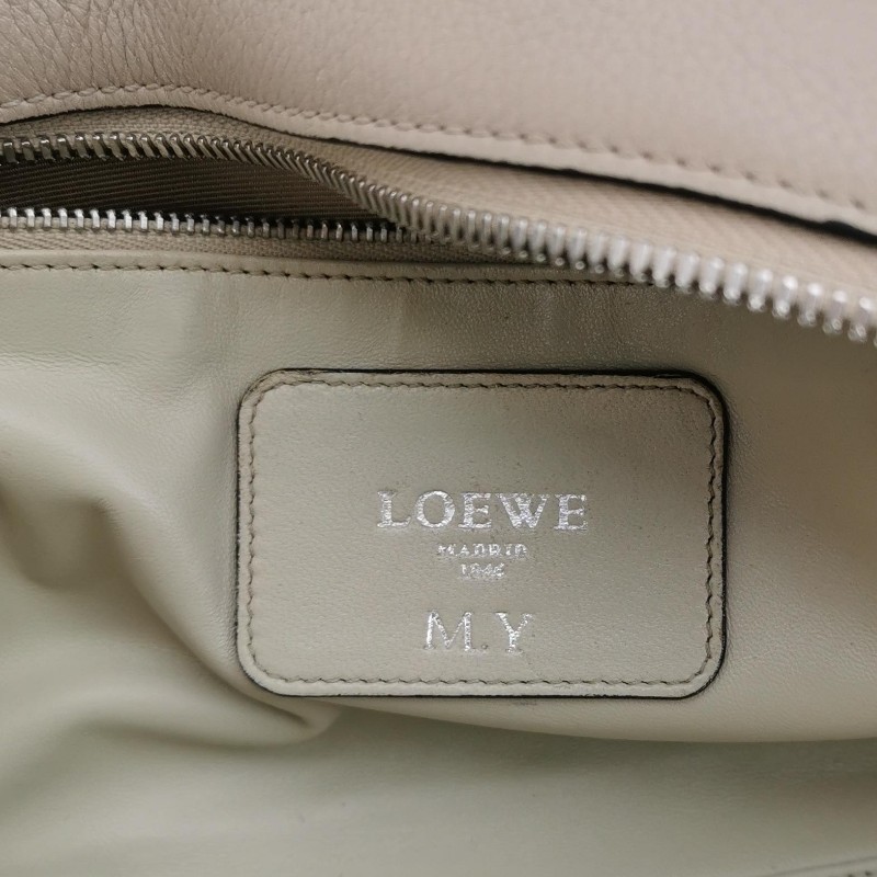 Loewe Amazona28牛皮大象灰加固邊角手提包-7