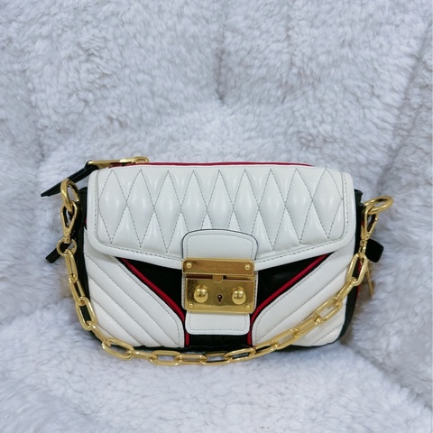 Miu Miu 機車包（全真皮）手提包