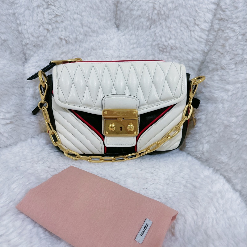 Miu Miu 機車包（全真皮）手提包-1