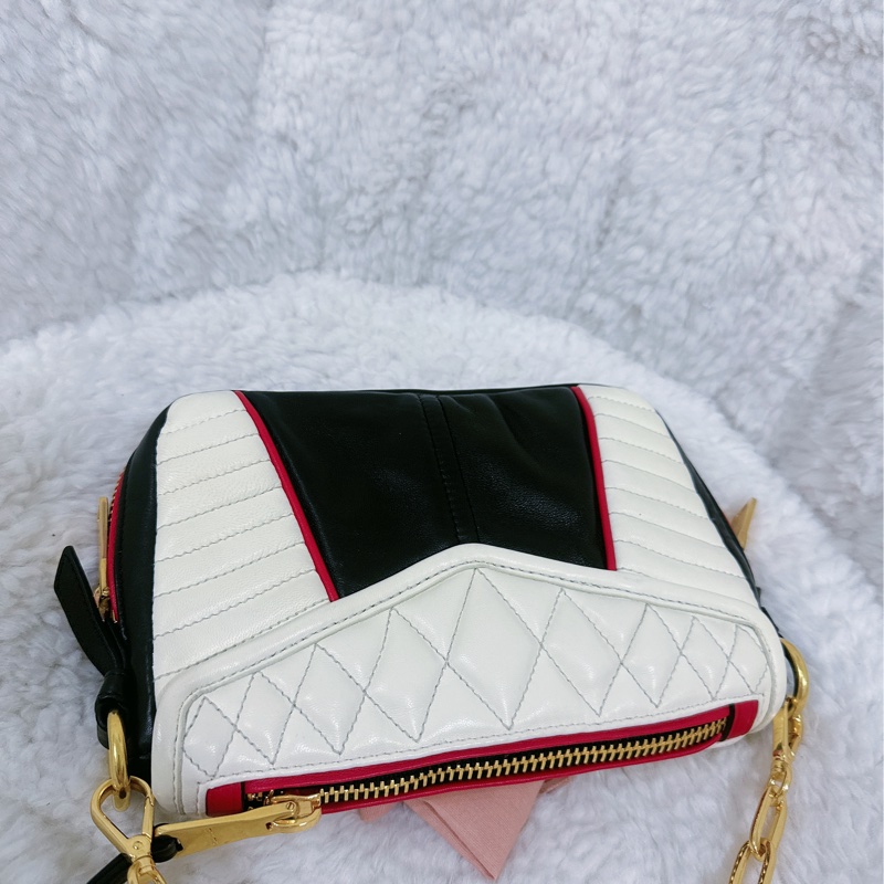 Miu Miu 機車包（全真皮）手提包-39