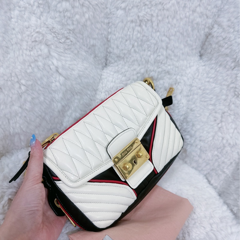 Miu Miu 機車包（全真皮）手提包-45