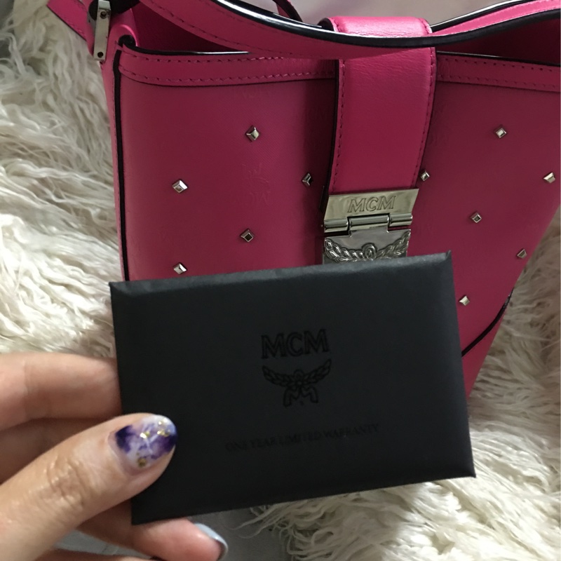 MCM 真皮 卯釘水桶包(肩背斜背包）-24