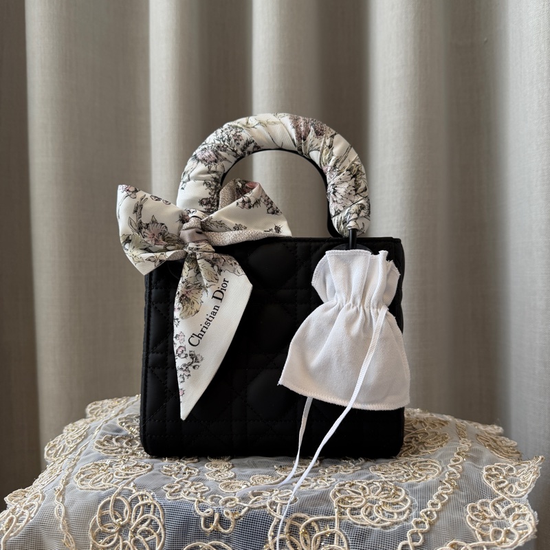 迪奧 Mini Lady Dior 迷你包款 (三格) 黑色極啞光-0