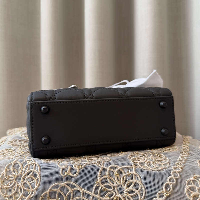 迪奧 Mini Lady Dior 迷你包款 (三格) 黑色極啞光-1