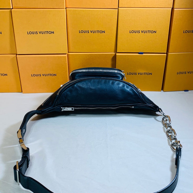 ✨質感百搭 Alexander Wang 亞歷山大王 皮革大腰包 胸包-8