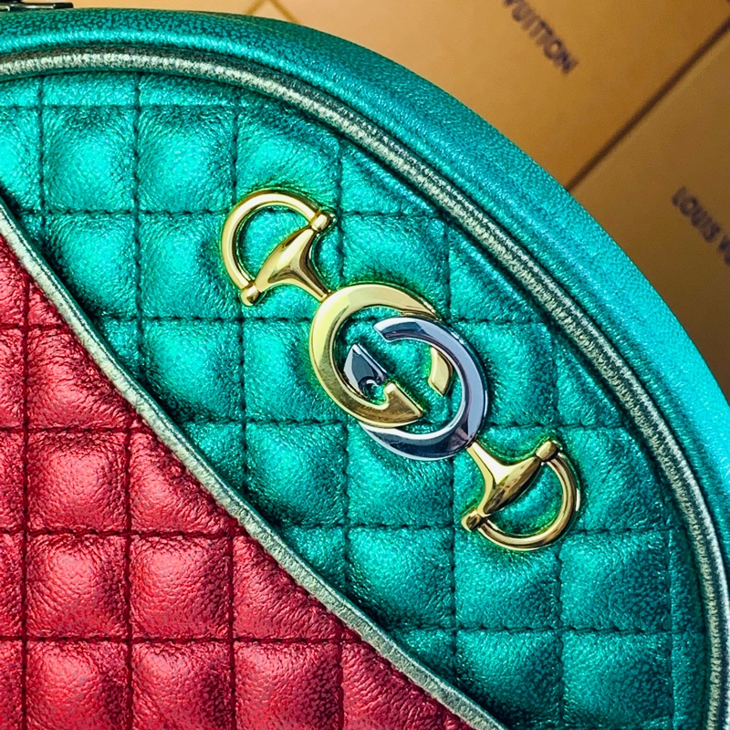 ‼️全台最甜 Gucci 古馳 糖果🍬配色馬蹄扣雙G貝殼包-2