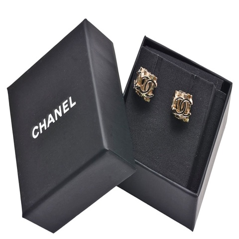Chanel 高雅黑淡金立體珐瑯耳環