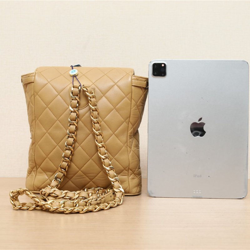 CHANEL 中古米金羊Duma雙肩包米駝色3開肩背包-4