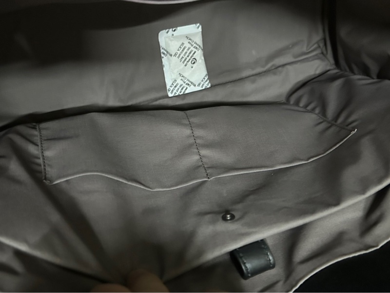 Bottega Veneta BV黑色旅行袋-14