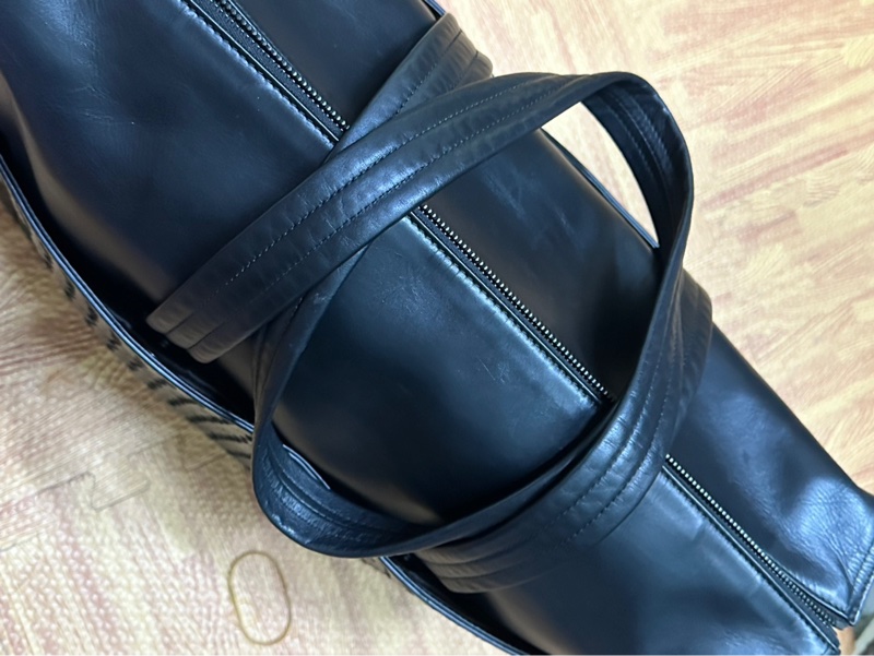 Bottega Veneta BV黑色旅行袋-24