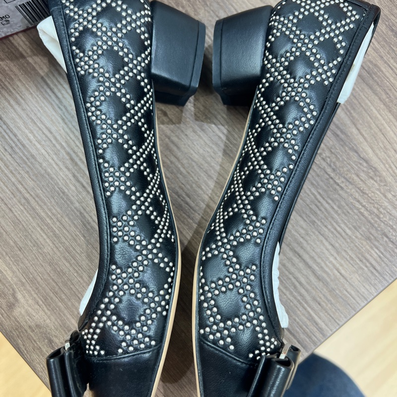 98新閑置品  Ferragamo Vara 3cm size 5.5-1