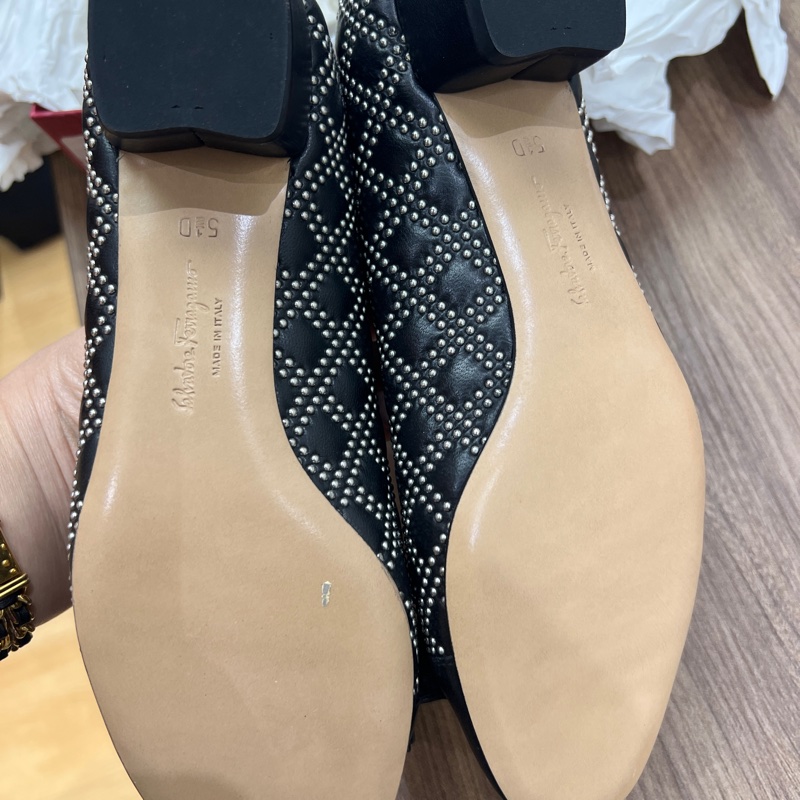 98新閑置品  Ferragamo Vara 3cm size 5.5-6