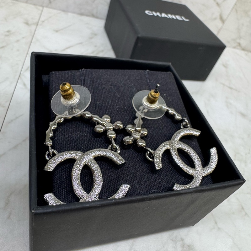 Chanel .雙C LOGO水鑽造型花針式耳環-4