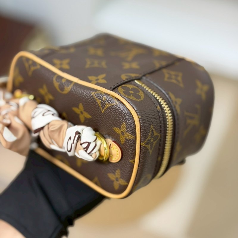 🏷LV.Nice Nano 化妝包 M44936-11