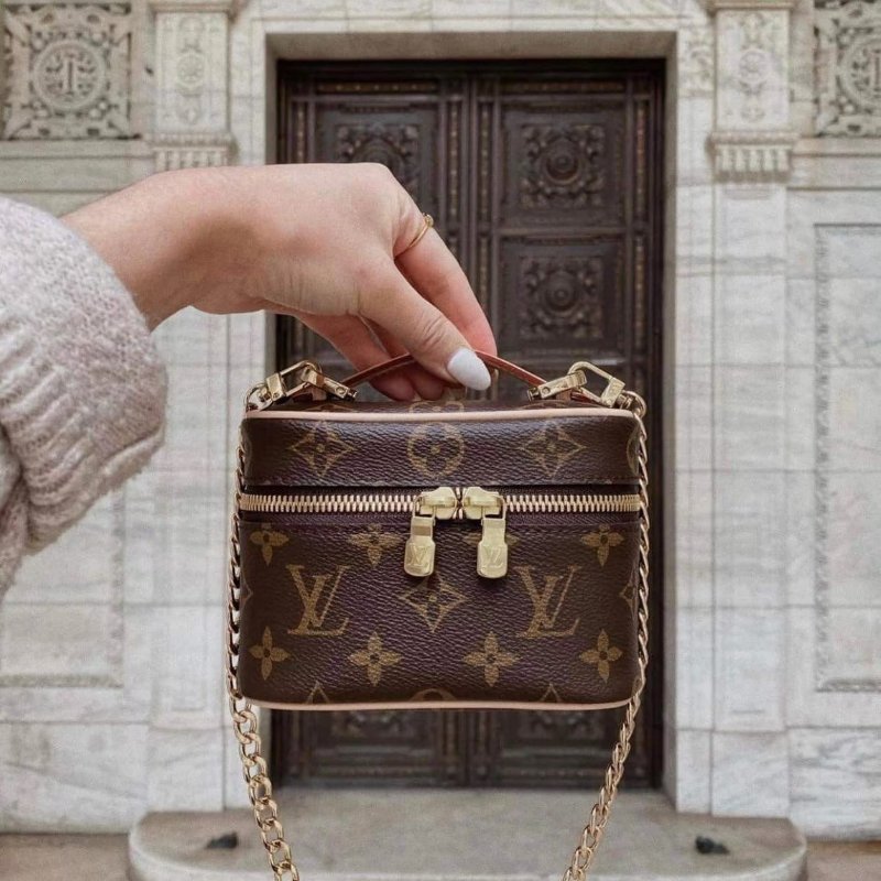 🏷LV.Nice Nano 化妝包 M44936-18