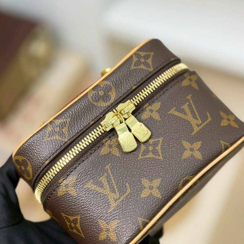 🏷LV.Nice Nano 化妝包 M44936-17
