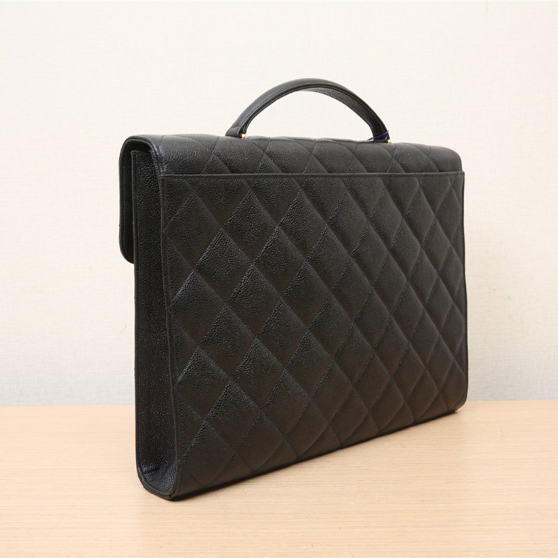 CHANEL 中古黑金牛大金扣公事包黑色3開肩背包-3