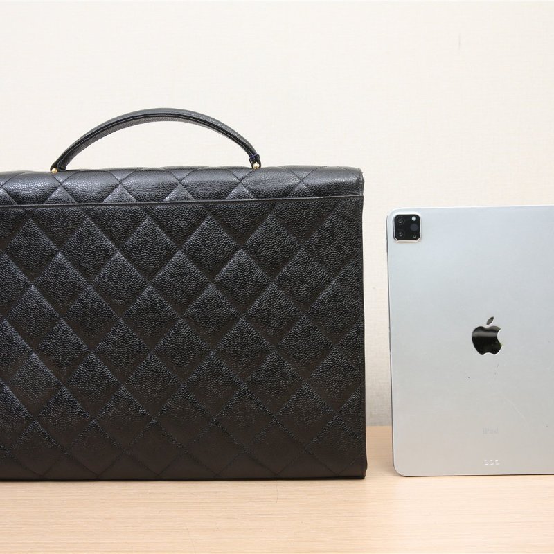 CHANEL 中古黑金牛大金扣公事包黑色3開肩背包-4