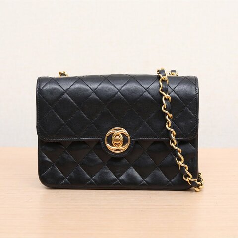 CHANEL 中古黑金羊圓扣斜挎包16黑色1開肩背包