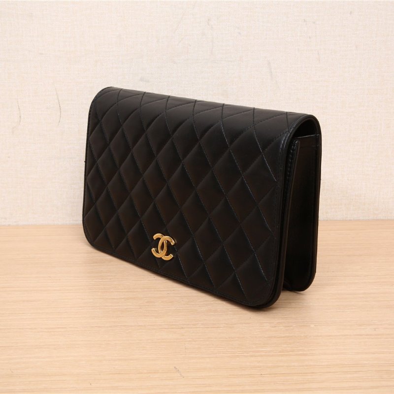 CHANEL 中古圓餅擋臉包黑白3開肩背包-1