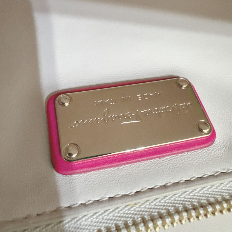 經典Salvatore Ferragamo鏈條包-21