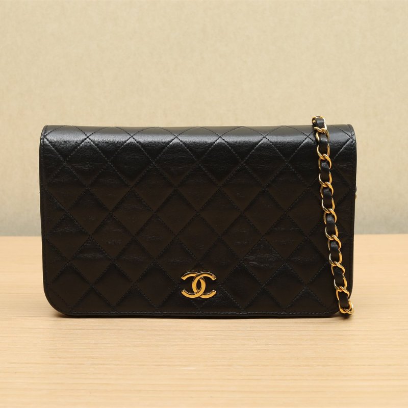 CHANEL 中古巴黎限定鴛鴦扣單肩包中號黑色2開肩背包-0