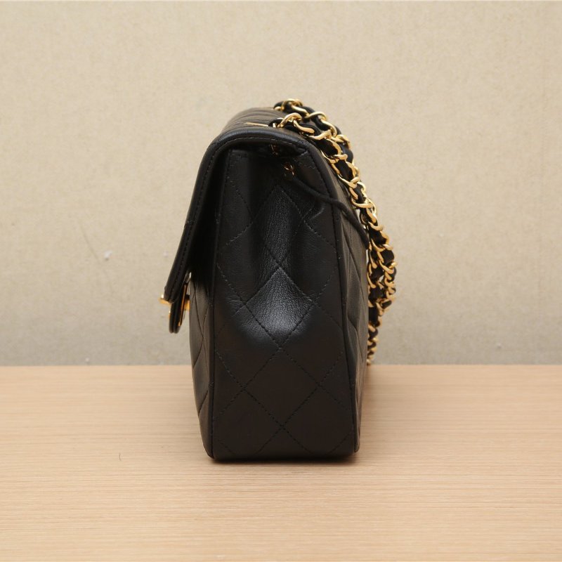 CHANEL 中古唇膏包腰包米白色0開肩背包-2