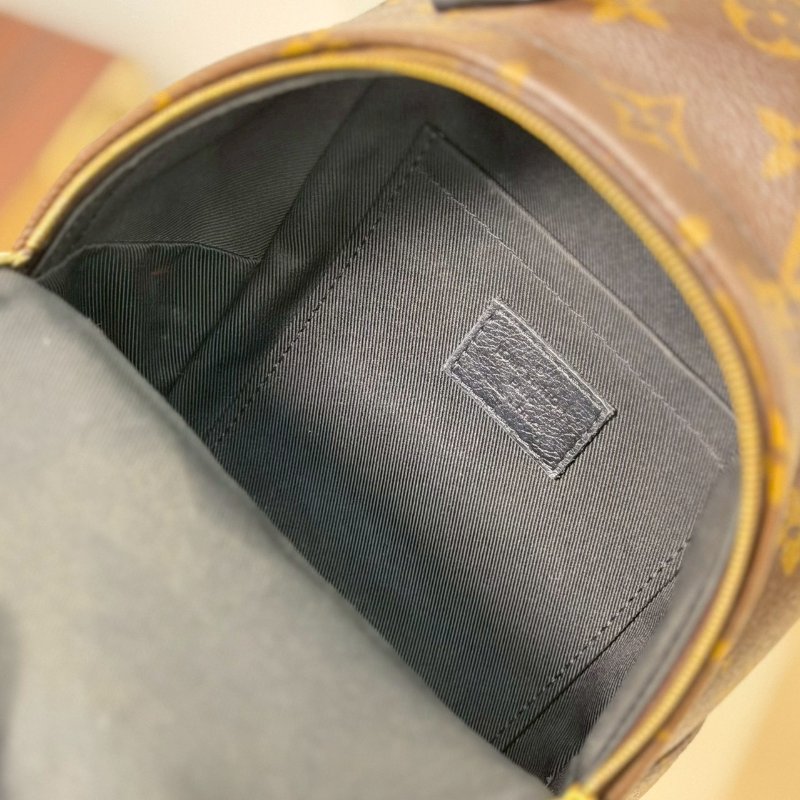 🏷LV.Mini 小書包 新款拉鍊 M44873-14