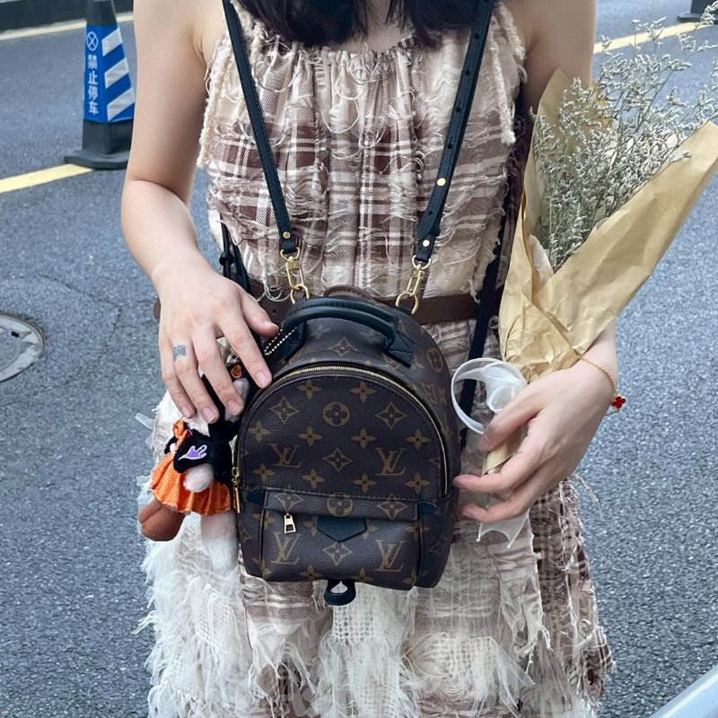 🏷LV.Mini 小書包 新款拉鍊 M44873-18