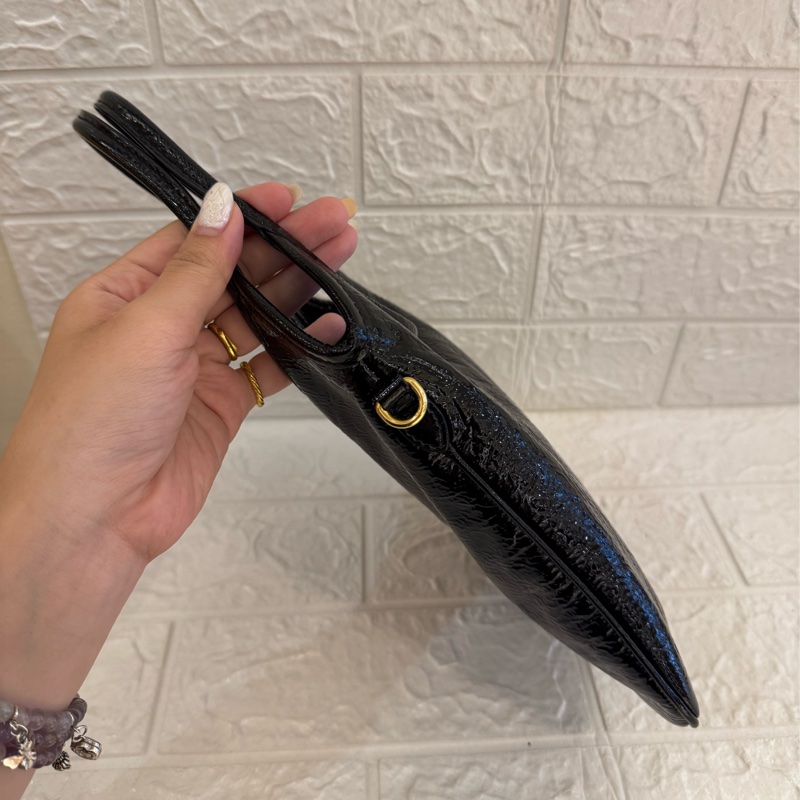 miumiu黑亮皮ivy手提兩用包-3