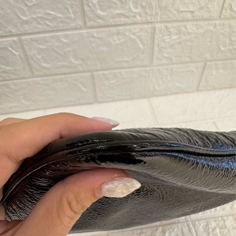 miumiu黑亮皮ivy手提兩用包-6