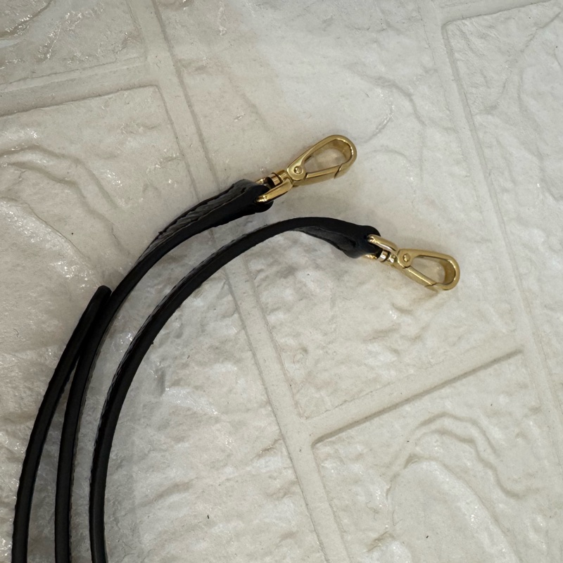 miumiu黑亮皮ivy手提兩用包-22