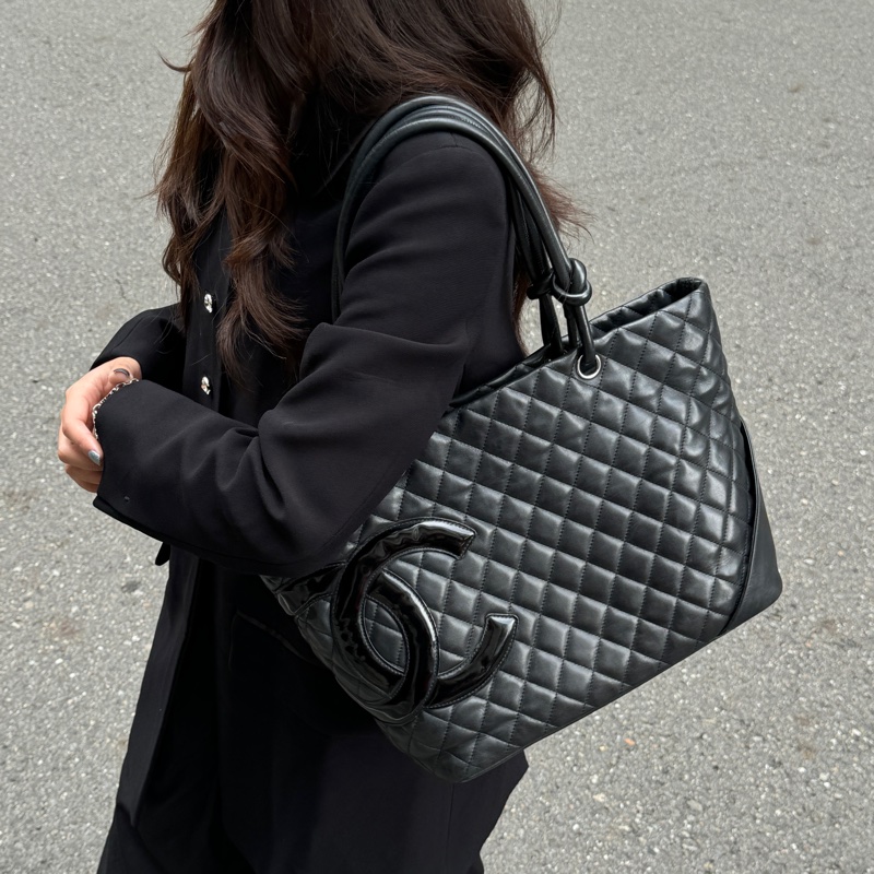 (軟糯糯🤤) Chanel “so black” 康朋 托特包 專櫃23萬!-6