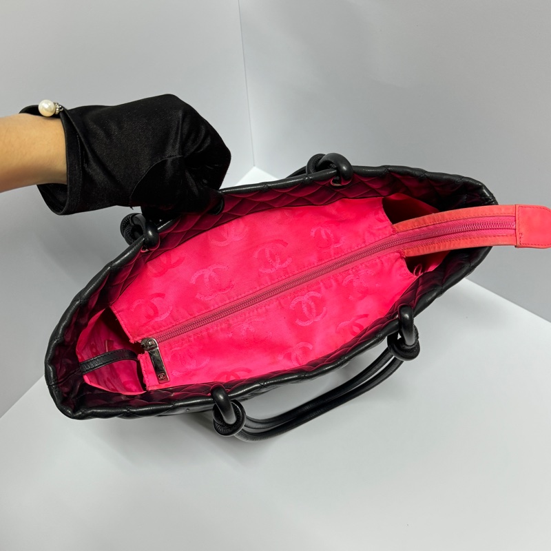 (軟糯糯🤤) Chanel “so black” 康朋 托特包 專櫃23萬!-17