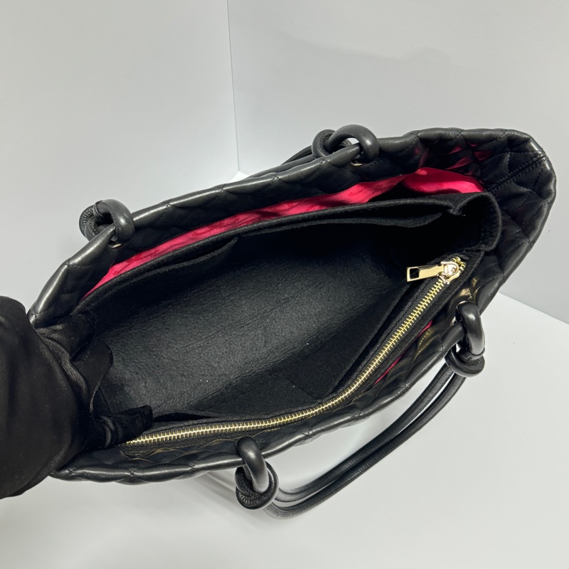 (軟糯糯🤤) Chanel “so black” 康朋 托特包 專櫃23萬!-24