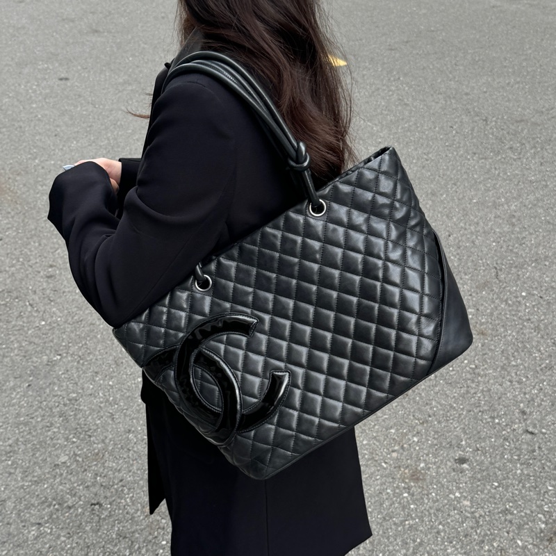 (軟糯糯🤤) Chanel “so black” 康朋 托特包 專櫃23萬!-25
